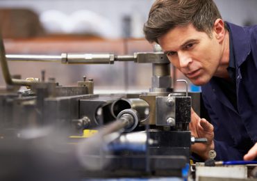 مسئله ماشین صنعت